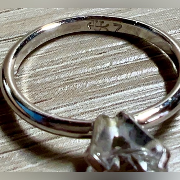 Vintage Designer Hallmarked UNCAS Sterling Silver Faux Diamond Ring, Size 7 - Picture 7 of 11
